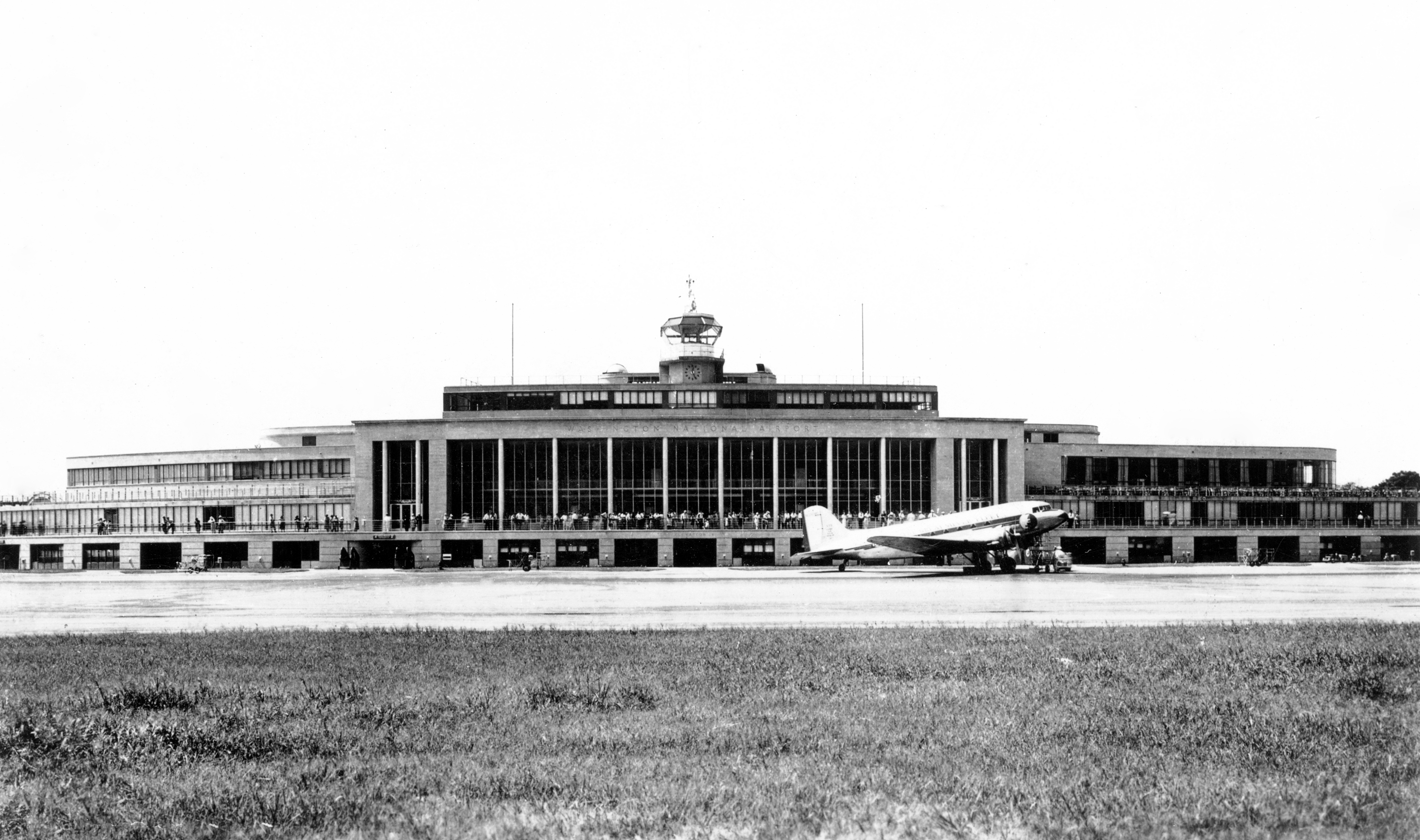 1944年のワシントン・ナショナル空港ターミナル。